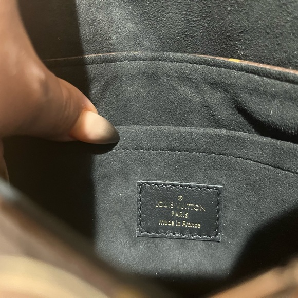 Louis Vuittan Locky BB - Picture 7 of 7